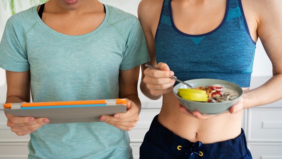 Ghid pentru alimentația corectă în zilele de antrenament intens