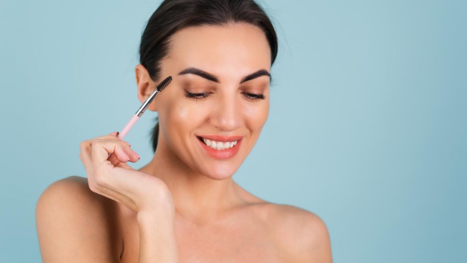 Cele mai bune produse pentru sprâncene perfecte