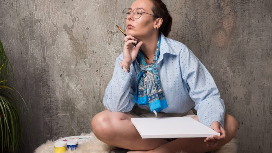 Cum să scapi de gândurile negative care se repetă (ruminația)