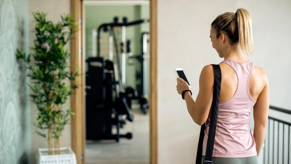 Trucuri pentru a integra discret echipamentele de fitness în locuință